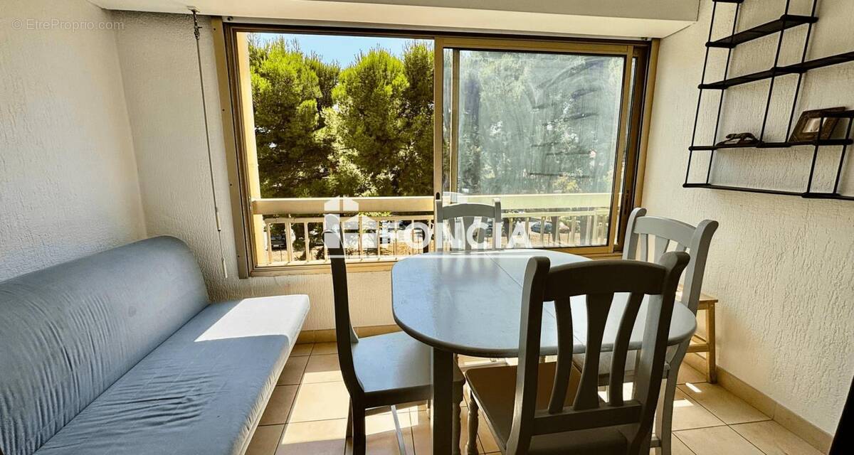 Appartement à SIX-FOURS-LES-PLAGES