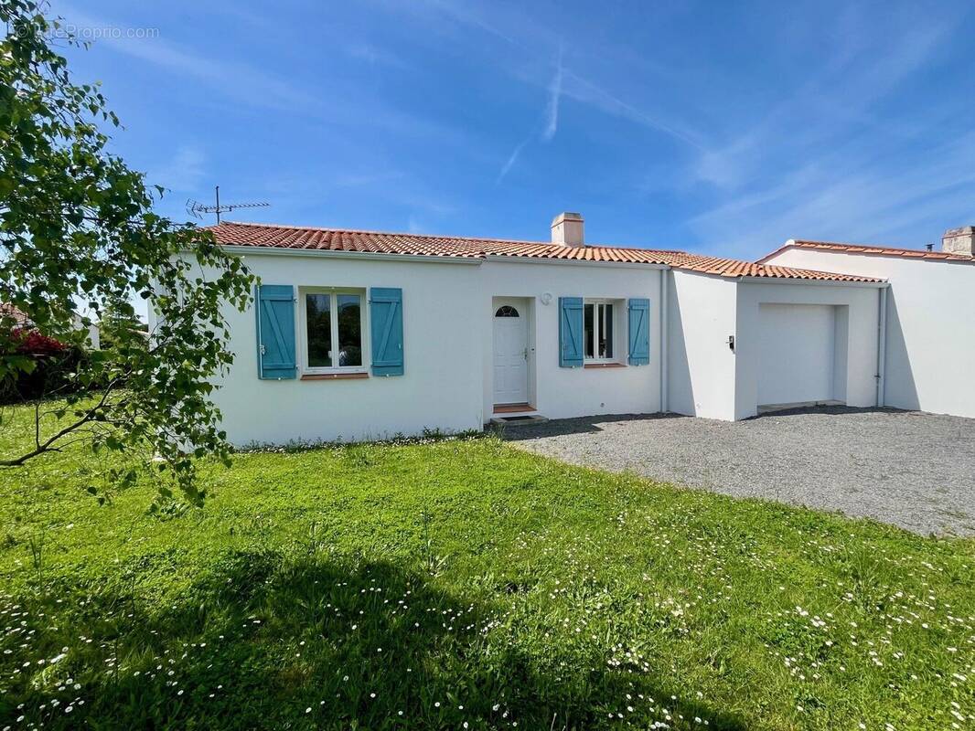 Maison à CHATEAUNEUF