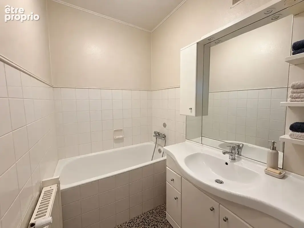 Appartement Marseille 4 pièce(s) 70 m2 - photo 5