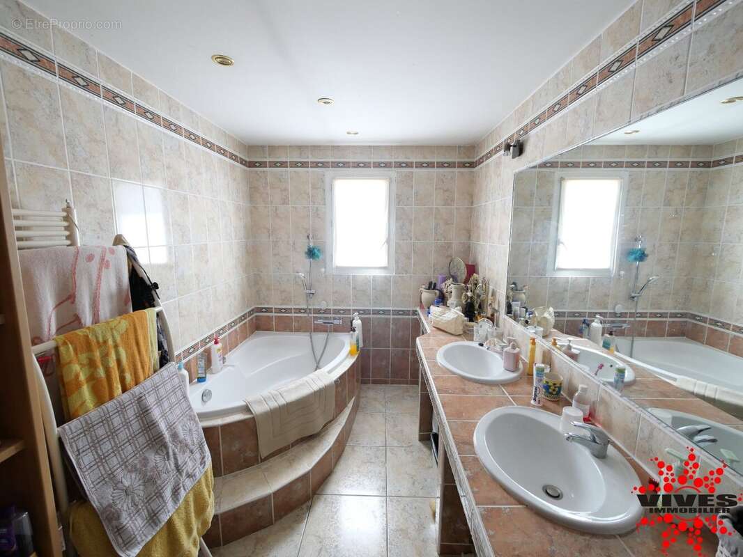 Maison à MONTELS