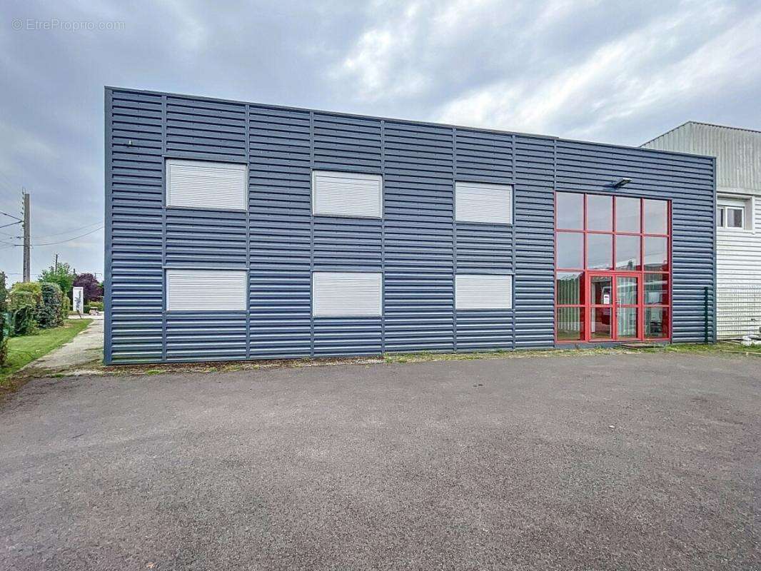 Local d'activité - Le Neubourg / Elbeuf - 1540m² - photo 7