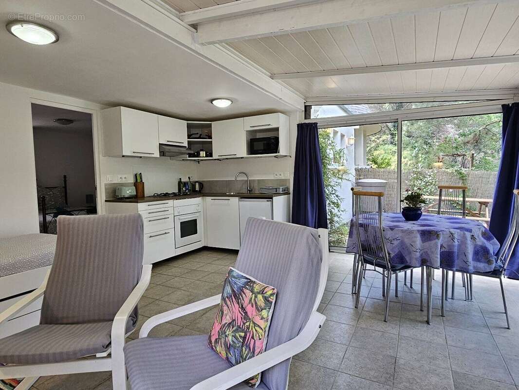 Propriété avec piscine sur 2 ha 6 + 2 logements indépendants - photo 9