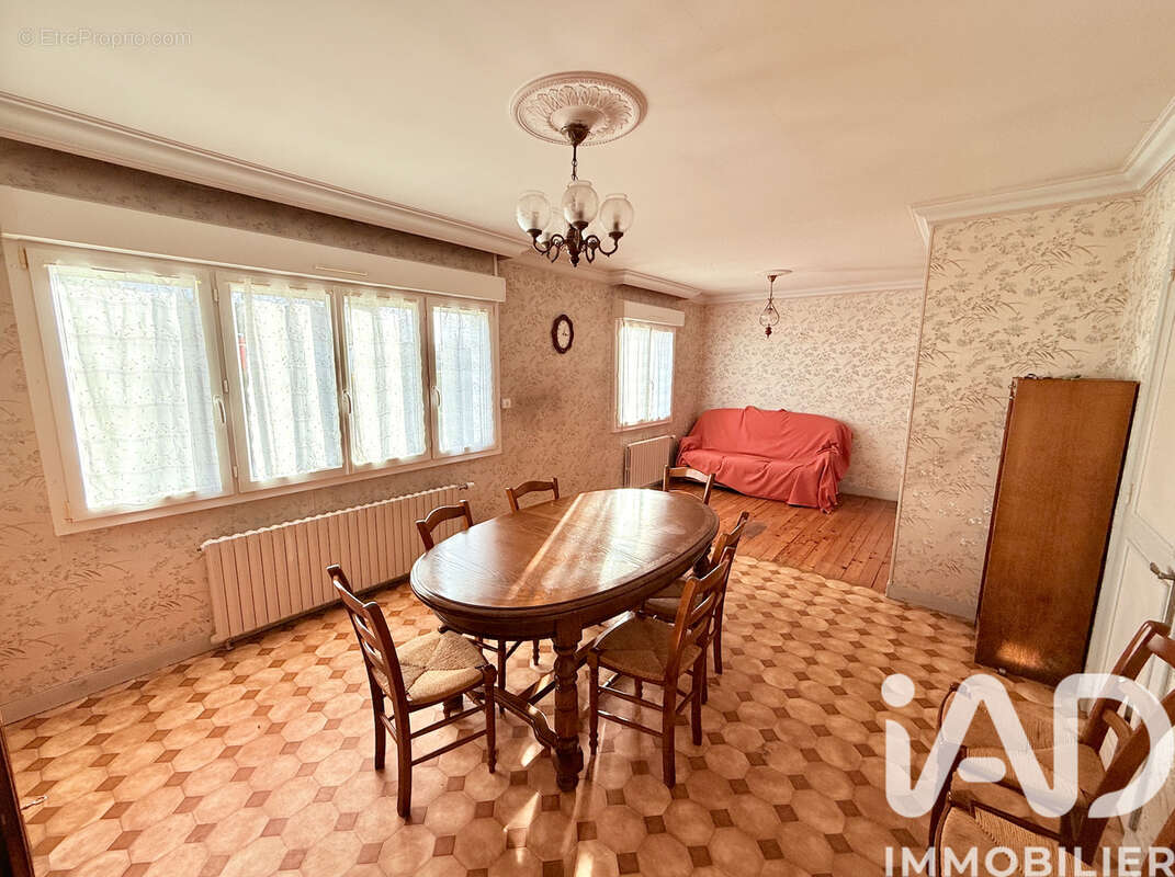 Photo 3 - Maison à CHATEAU-GONTIER