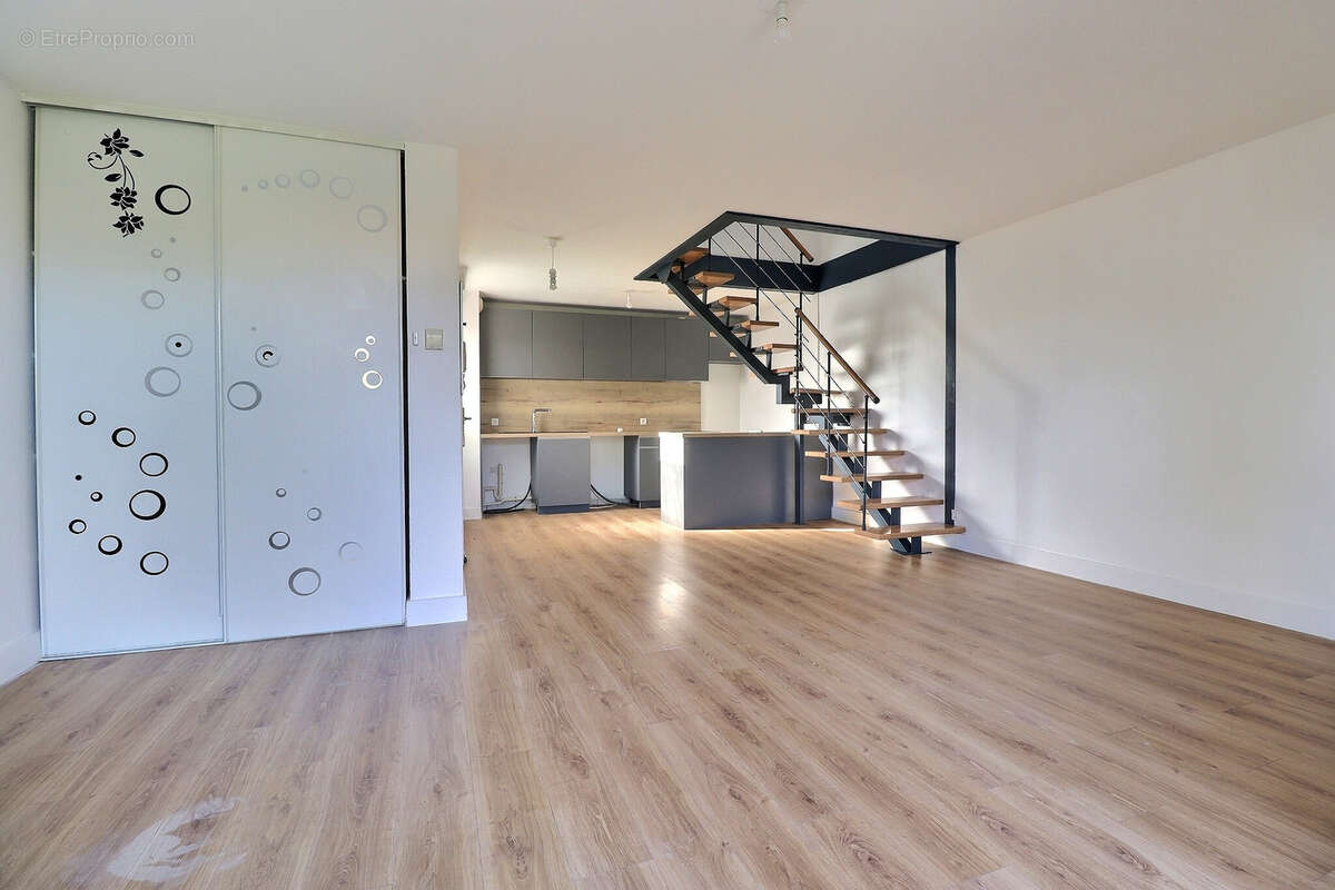 Maison à SAINT-LOUIS-DE-MONTFERRAND