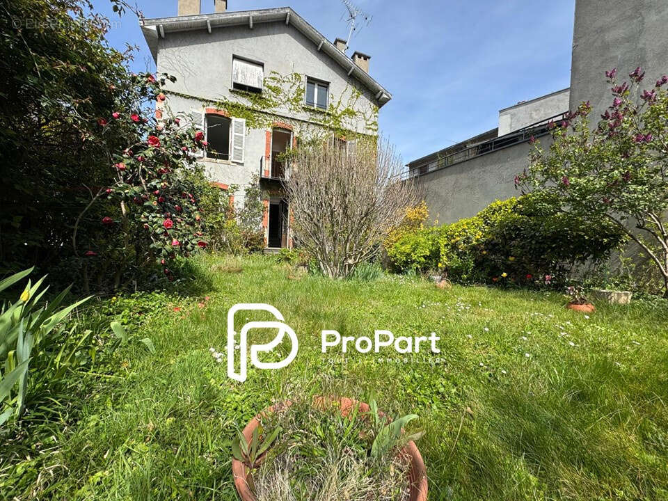 Maison à CLERMONT-FERRAND