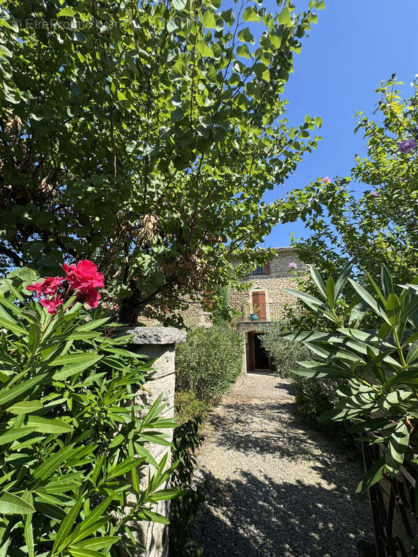 Maison à GRIGNAN