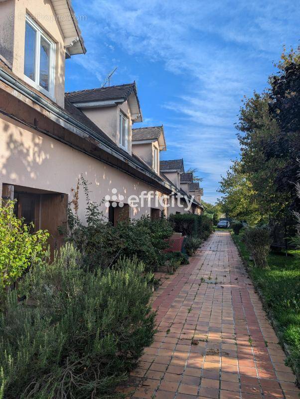 Maison à CONGE-SUR-ORNE