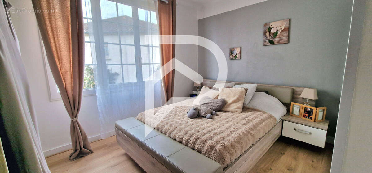 Maison à COULOUNIEIX-CHAMIERS