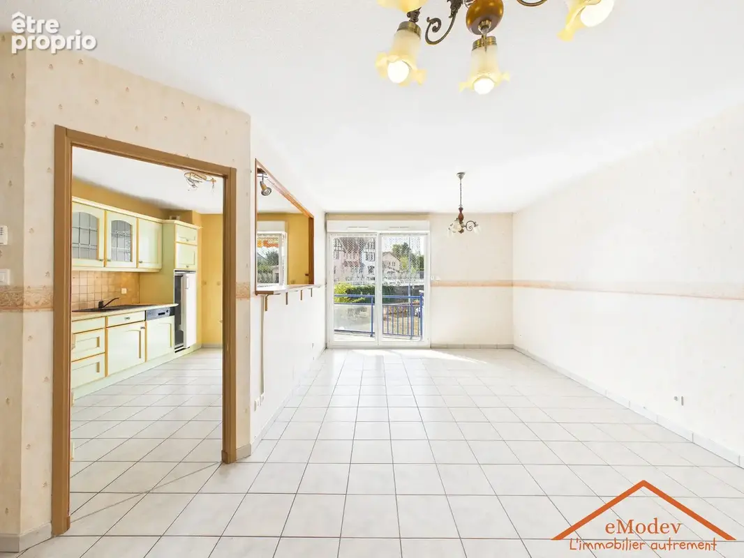 Appartement 3 pièces 72 m² à vendre à Thaon-Les-Vosges (88150) - photo 2