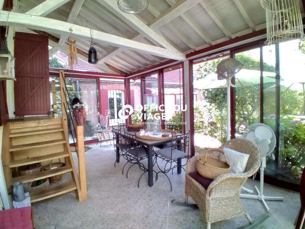 Maison - 5 pièces - 175,69 m² - photo 4