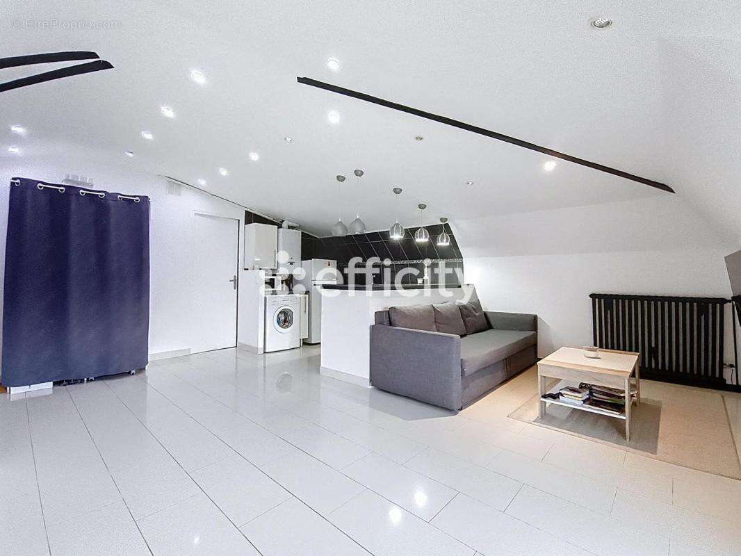 Appartement à MAFFLIERS