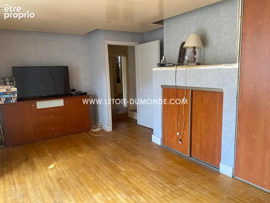 Maison avec une grange et un jardin à 5 min de Ribérac.. - photo 7