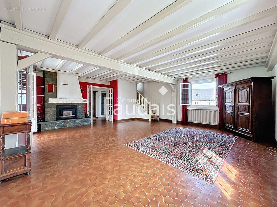 Maison à ISIGNY-SUR-MER