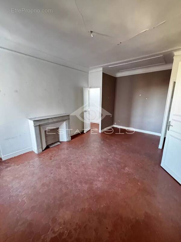 Appartement à MARSEILLE-6E
