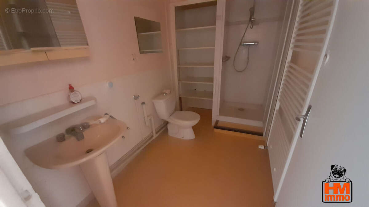 Appartement à SAINT-LEONARD-DE-NOBLAT