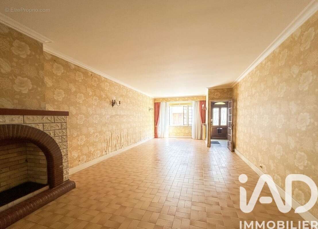 Maison 223 m² à Cadillac  - photo 5