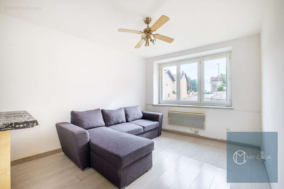 Appartement à SAINT-LAURENT-DE-MURE