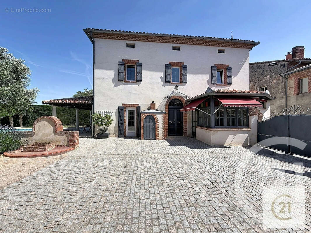 Maison 180 m² à Saint-Leon  - photo 4