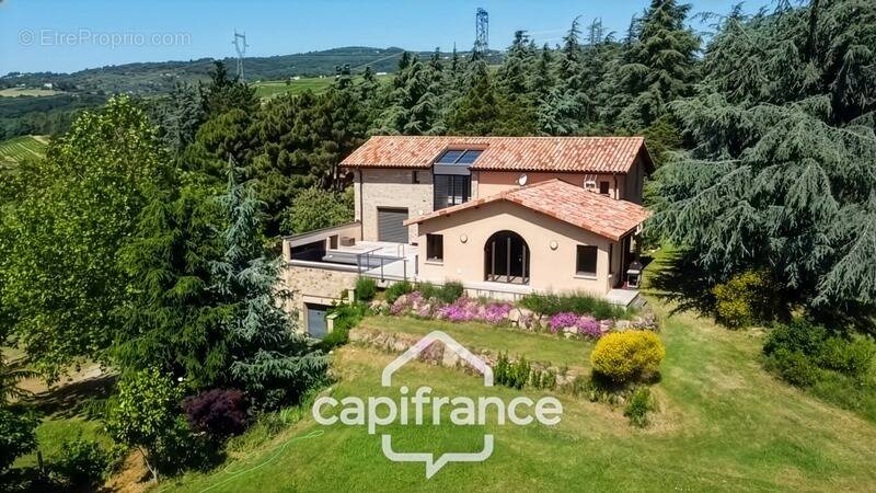 Maison à CORNAS