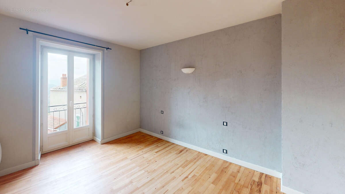 Appartement à LE MONASTIER-SUR-GAZEILLE