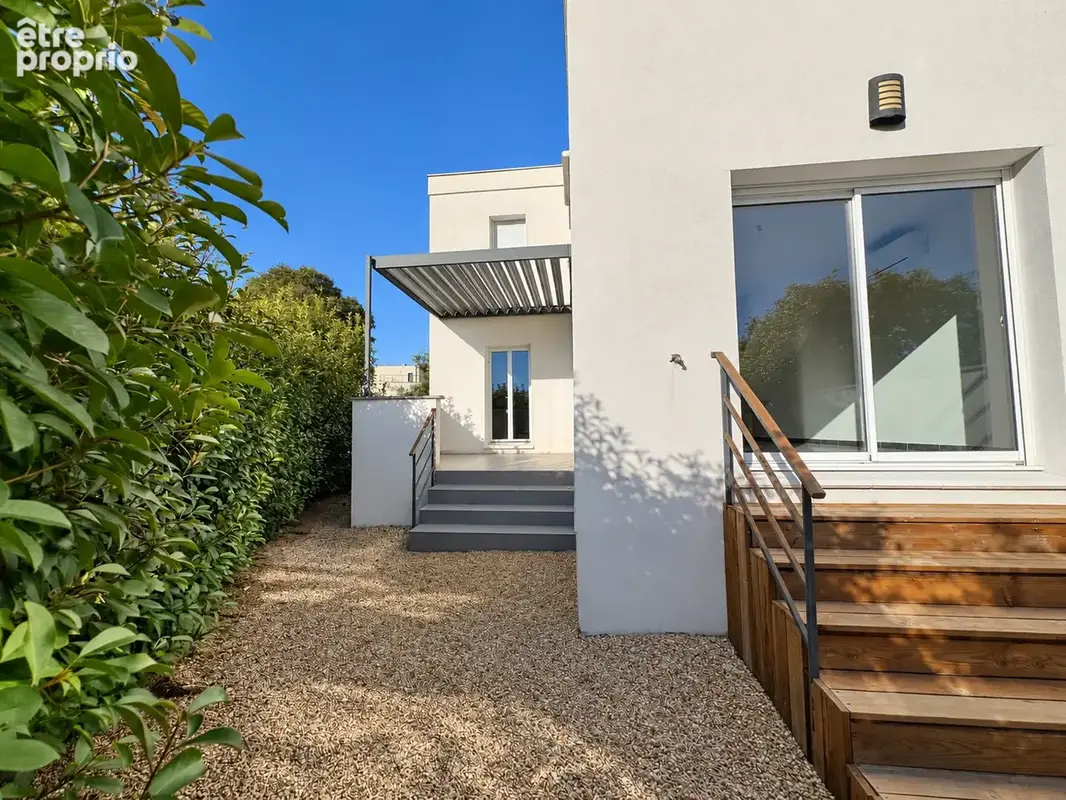 Maison - 78,42m2 - 5 pieces - photo 1