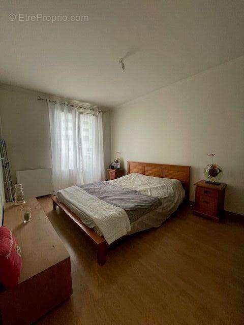 Appartement à LES ULIS