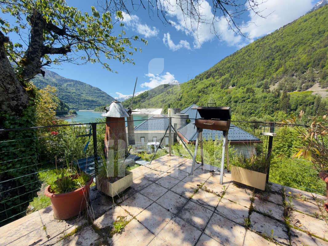 Maison à VAUJANY
