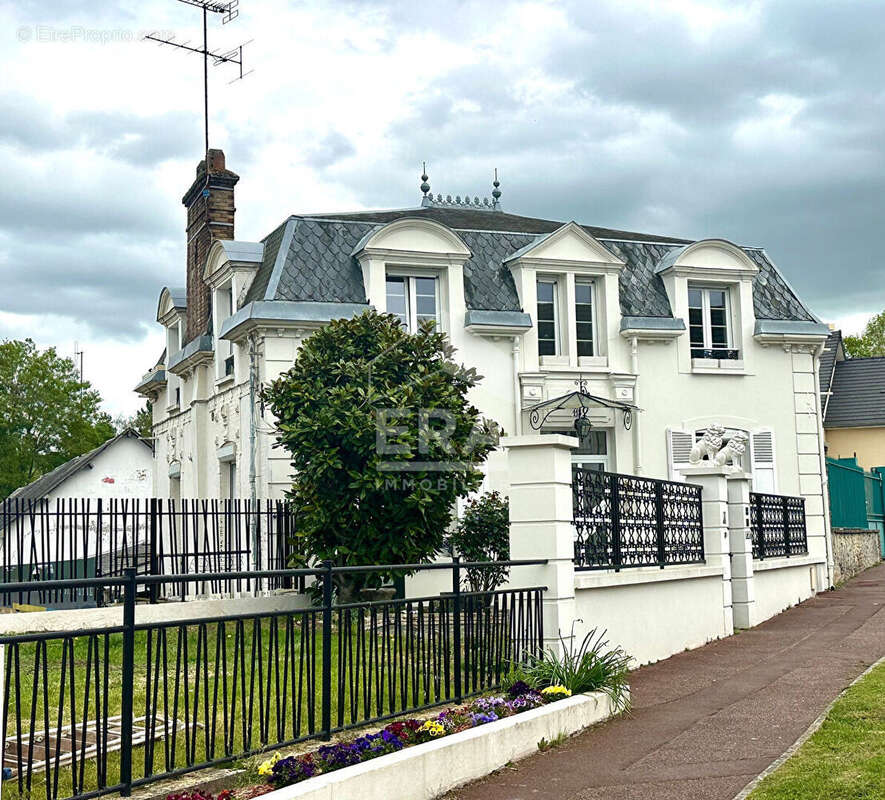 Maison à PACY-SUR-EURE