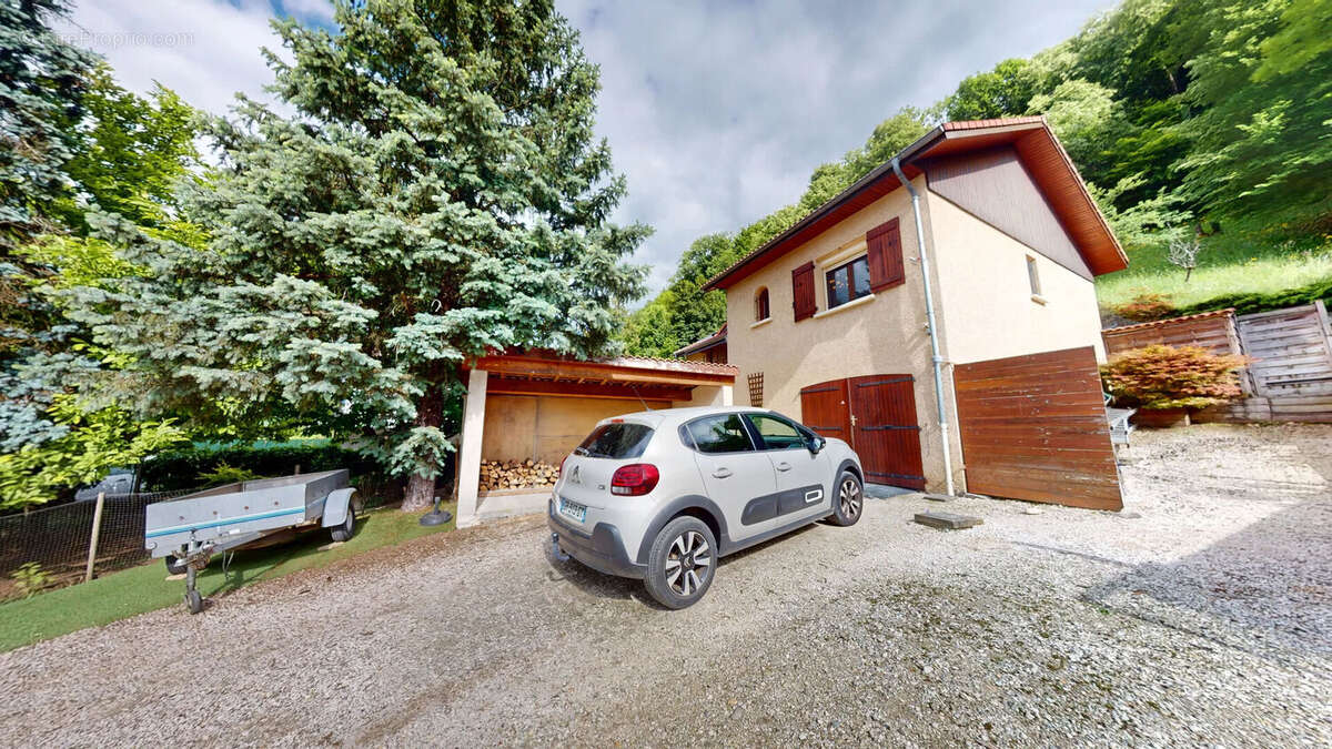 Maison à GIERES