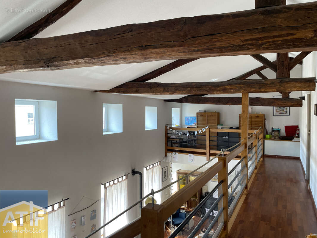 Maison à SAINT-JUST-EN-CHEVALET