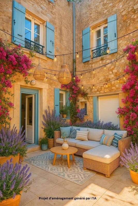 Maison à MONTOULIERS