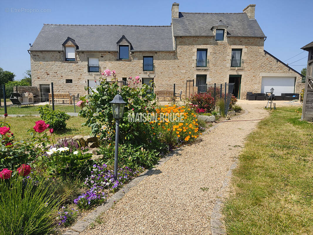 Maison à TREBEDAN
