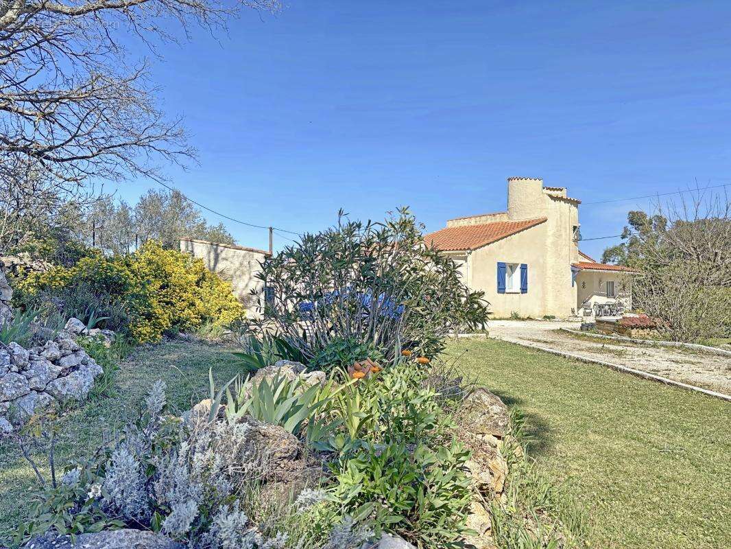 Maison à SAINT-MAXIMIN-LA-SAINTE-BAUME