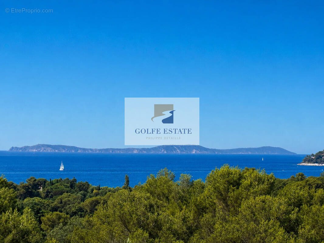 Photo Maison à La Croix-Valmer au prix de 2 990 000€
