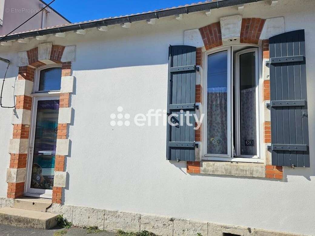 Commerce à LA ROCHELLE