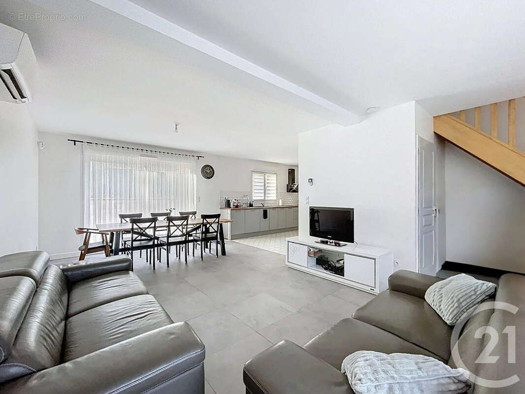 Maison à BOUSSY-SAINT-ANTOINE