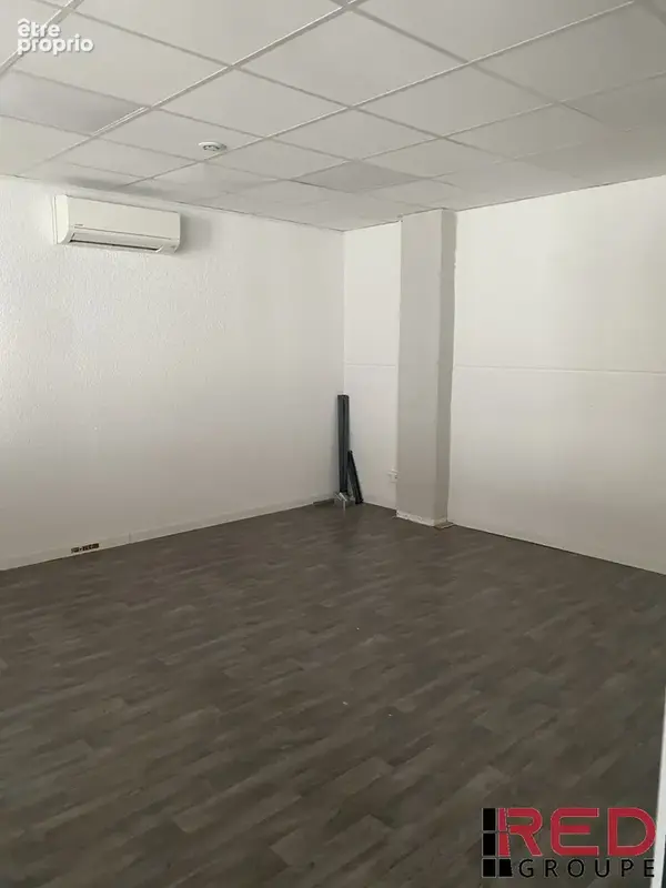 Commerce 165 m² à Aubagne  - photo 4