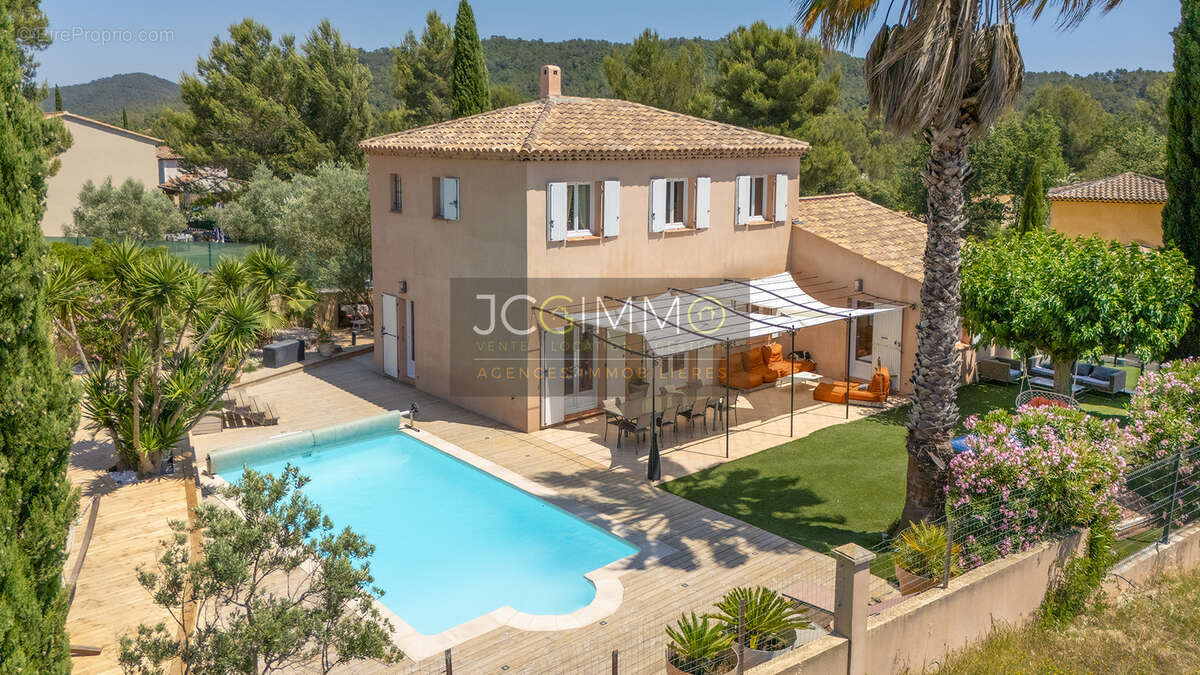 Maison à LA CRAU