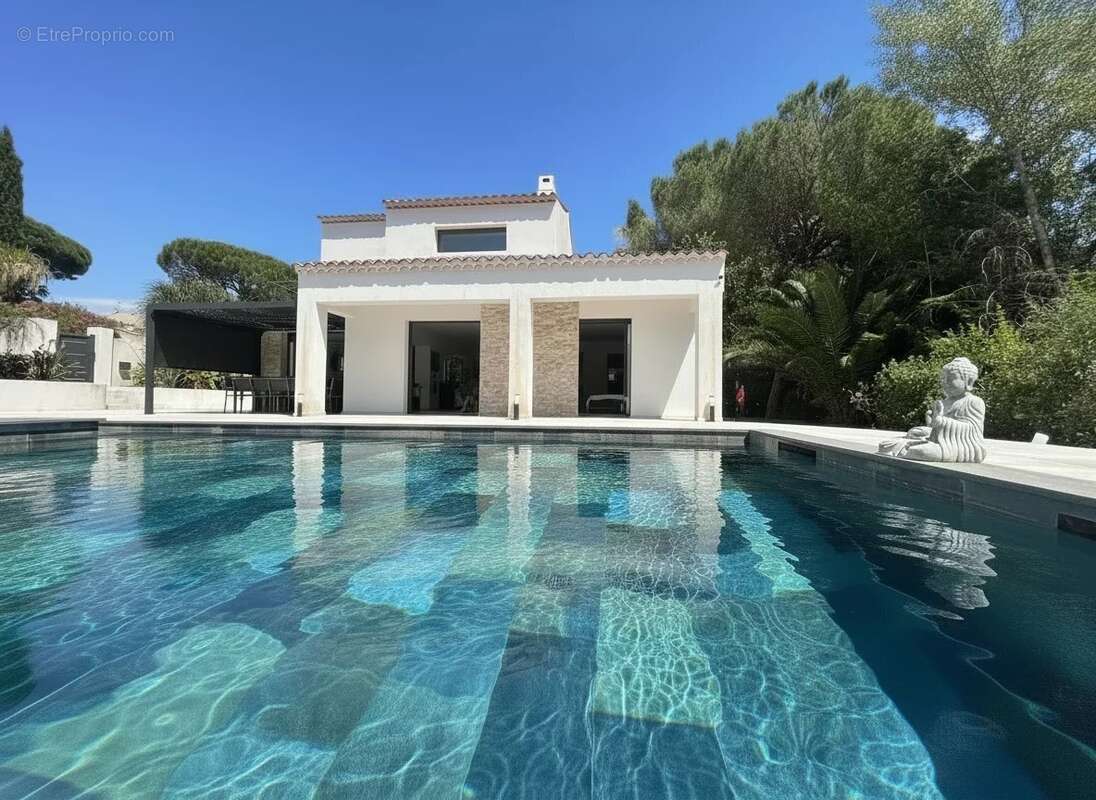 Maison à SAINT-RAPHAEL