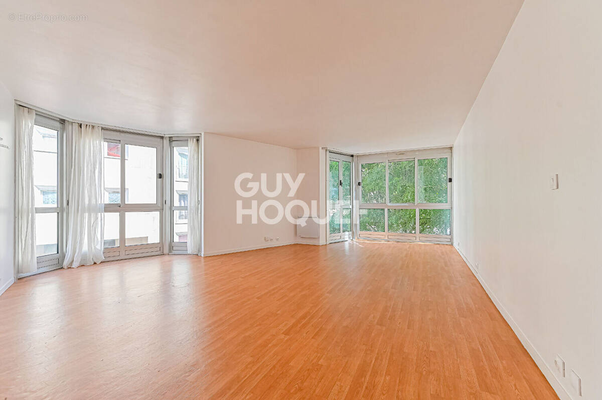 Appartement à PARIS-12E