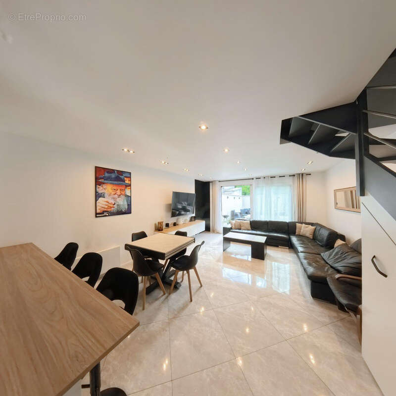 Maison à MAISONS-ALFORT