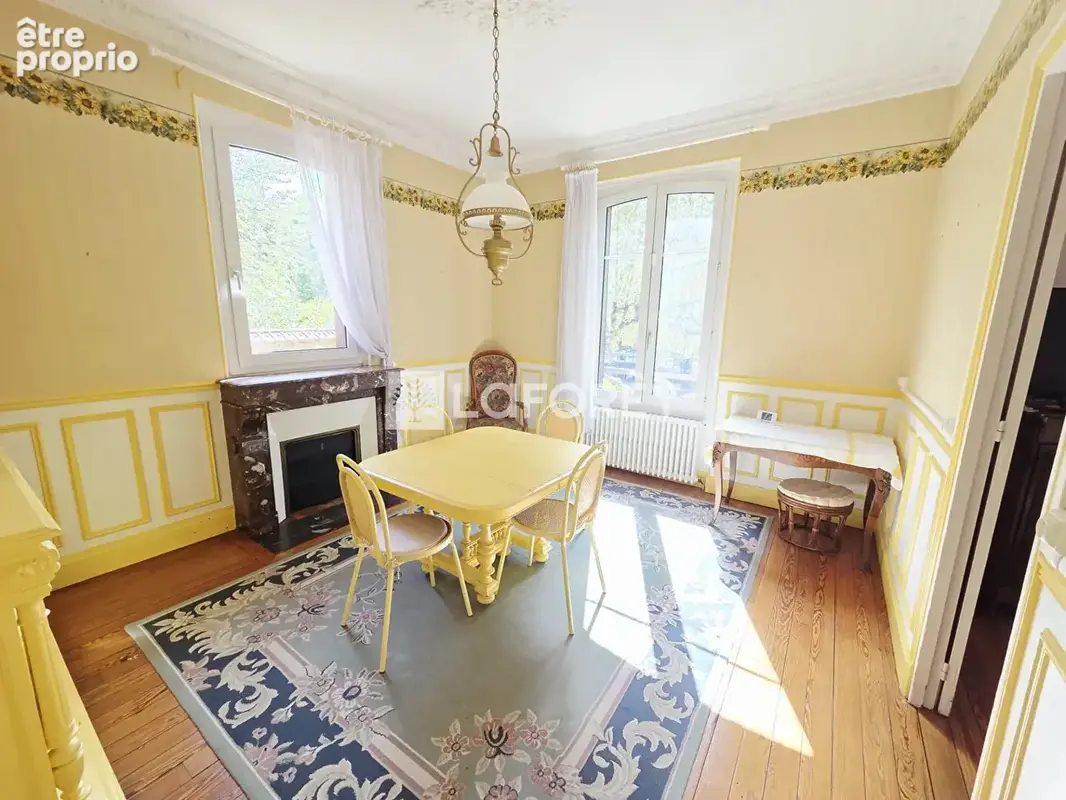 Maison de maître type meulière T6 - photo 9