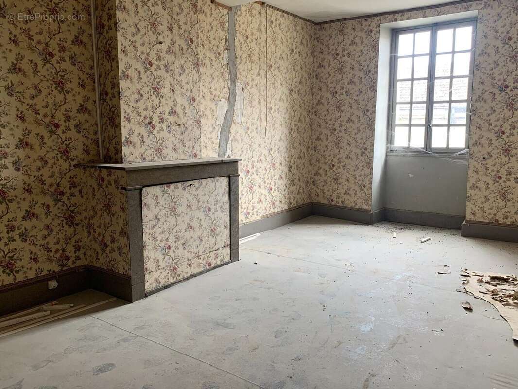 Maison à MONTRIGAUD