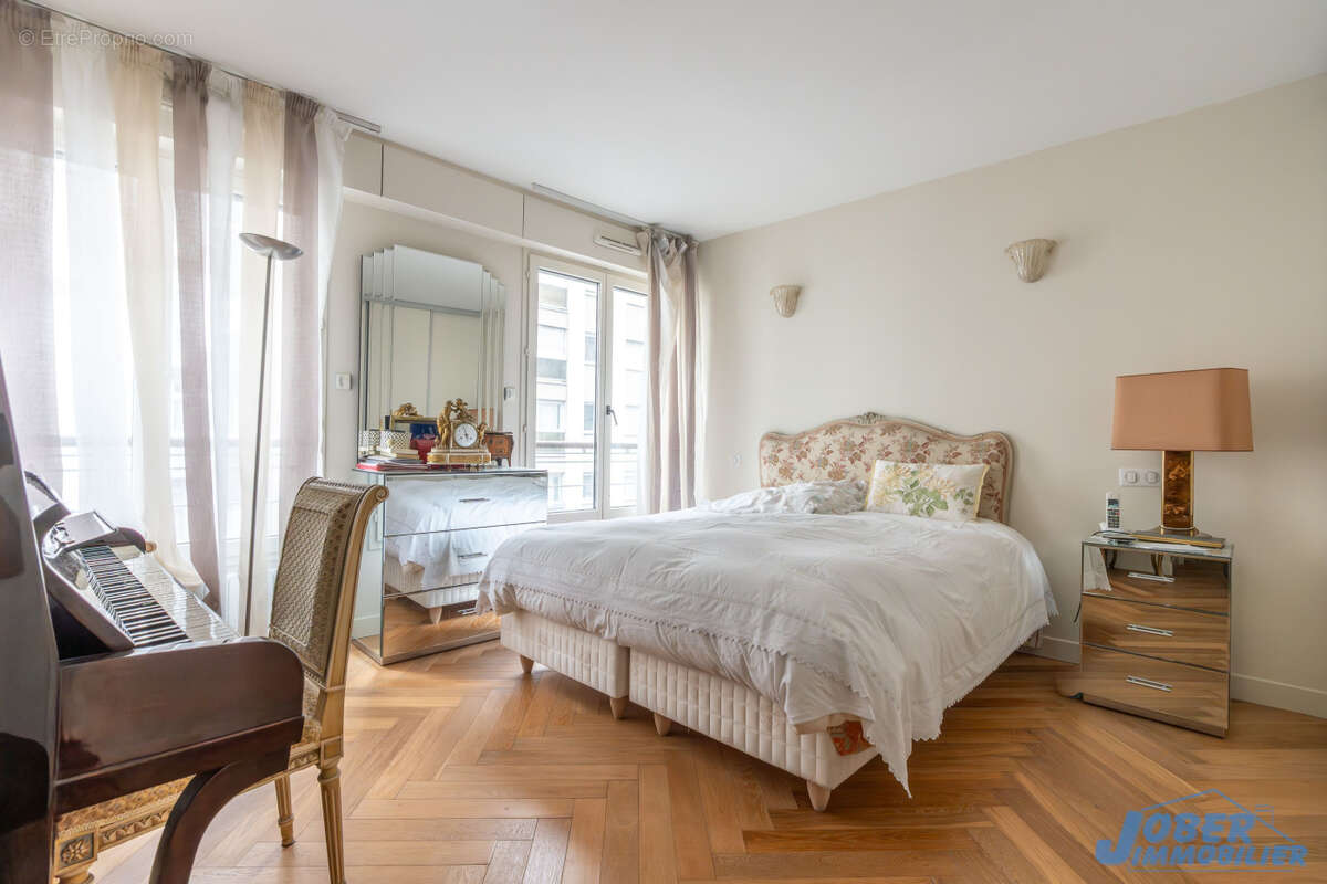 Appartement à PARIS-12E