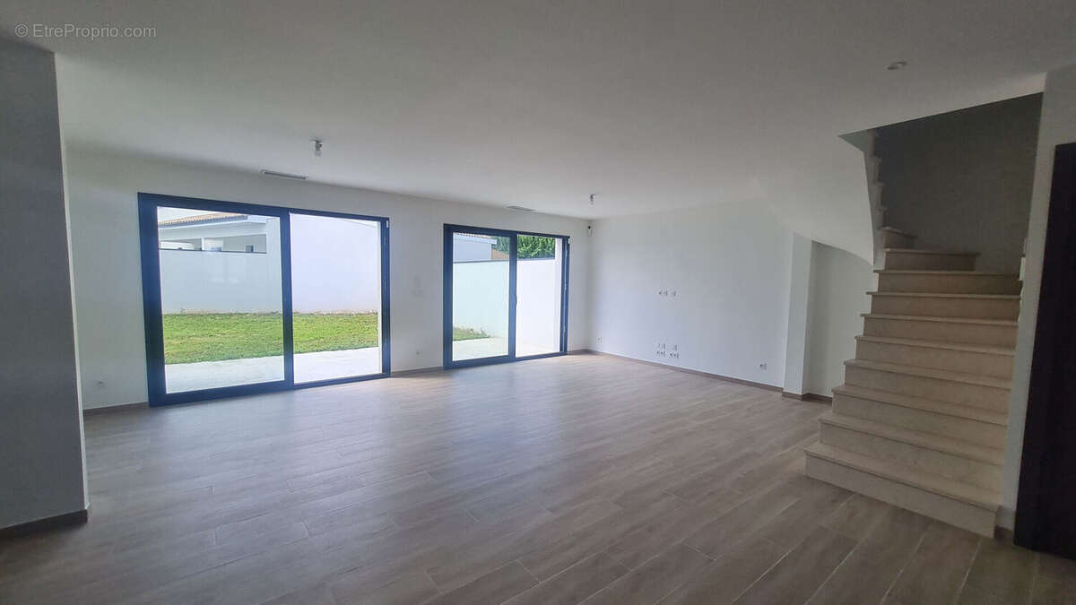 Maison à SAINT-GERMAIN-DU-PUCH