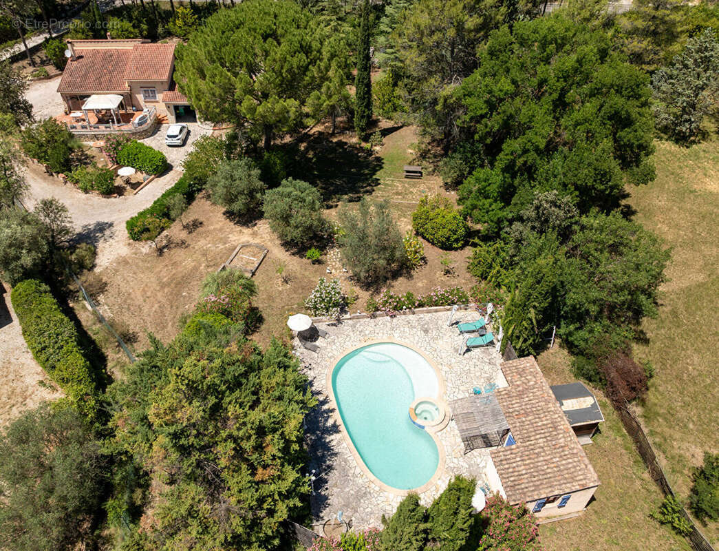 A VENDRE EN EXCLUSIVITE! Maison de plain-pied avec piscine et studio indépendant. - photo 15
