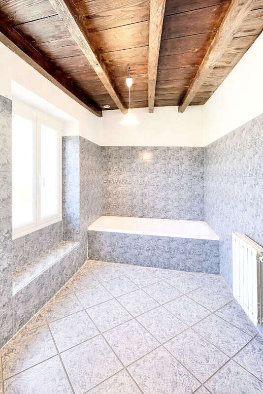 Maison à CASTETNAU-CAMBLONG