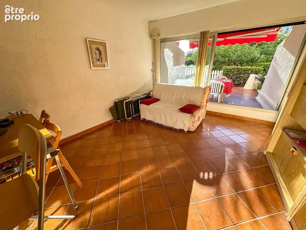 Studio cabine avec terrasse de 16m² et parking - photo 2