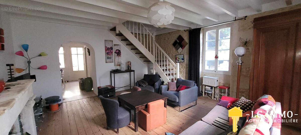 Maison à SAINT-FORT-SUR-GIRONDE