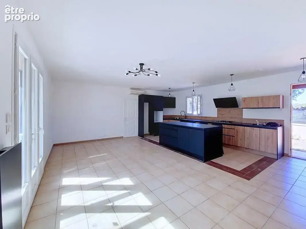 Maison individuelle de 4 chambres avec piscine sur St Chaptes - photo 3
